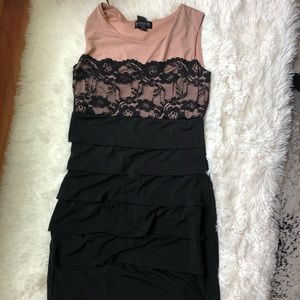 Enfocus Studio Black / creme color dress. Size 6